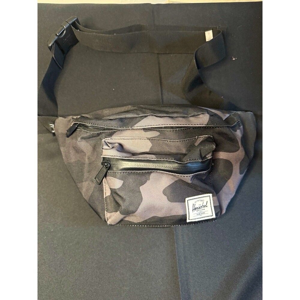 Herschel Black/Gray Camo Waist Pack Polyester Adjustable Strap Zip, 2 Pockets